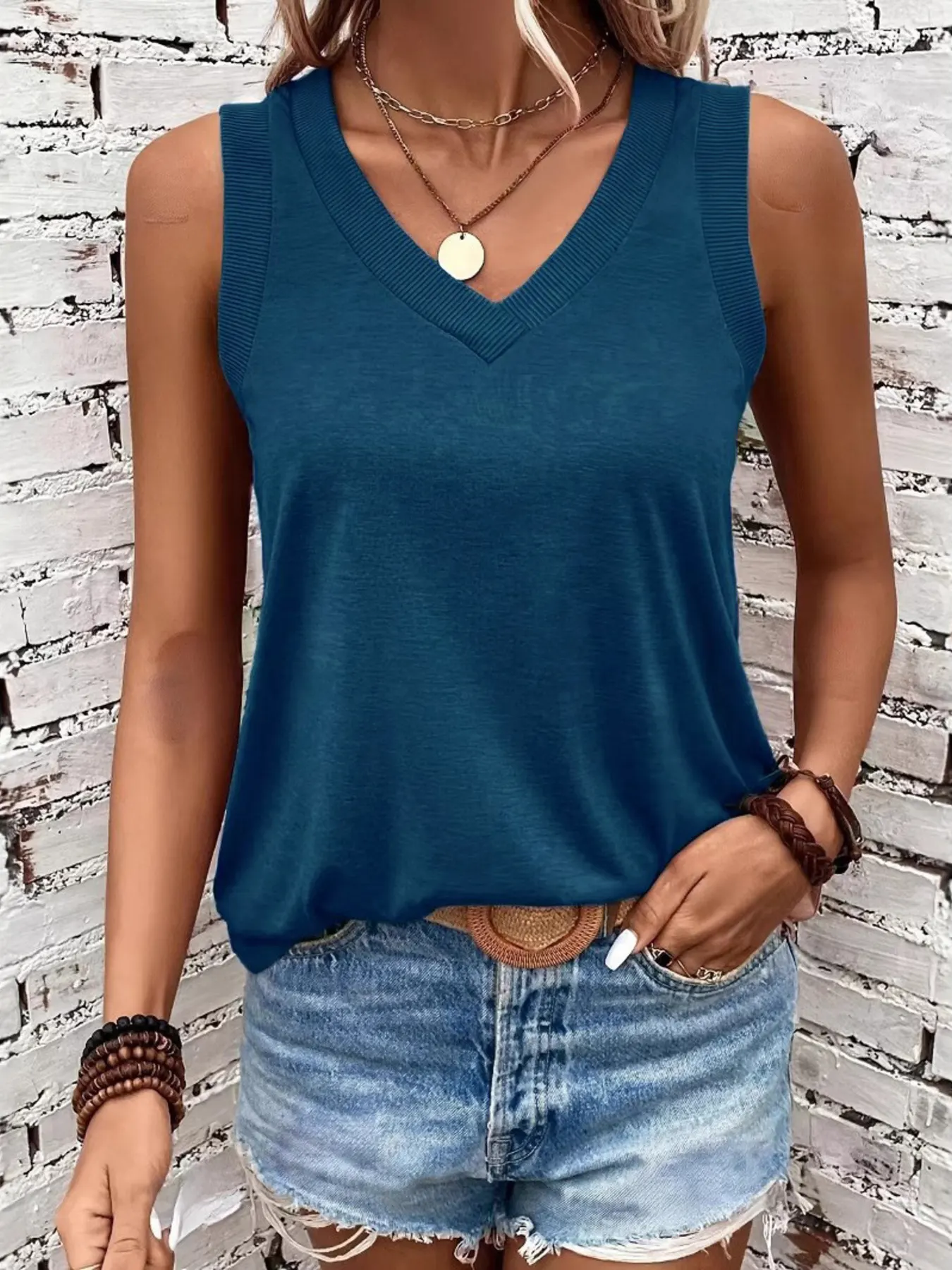 V-Neck Ribbed Trim Tank 9