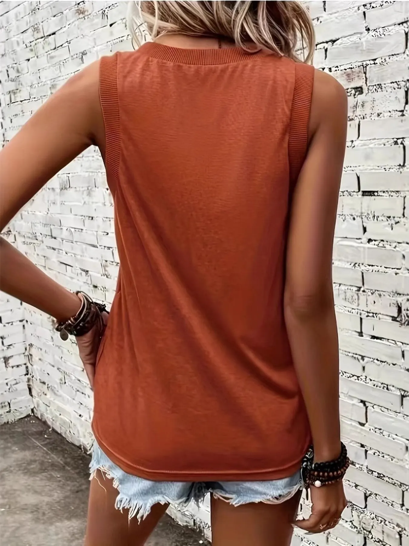 V-Neck Ribbed Trim Tank 5