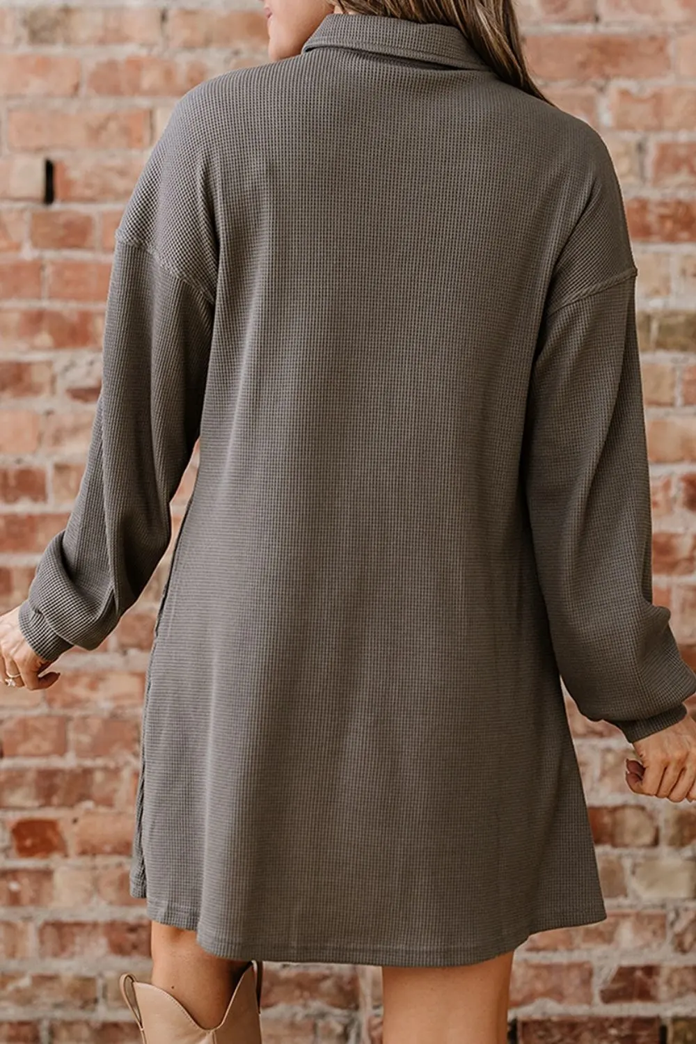 Casual Button-Down Dress with Pockets 3