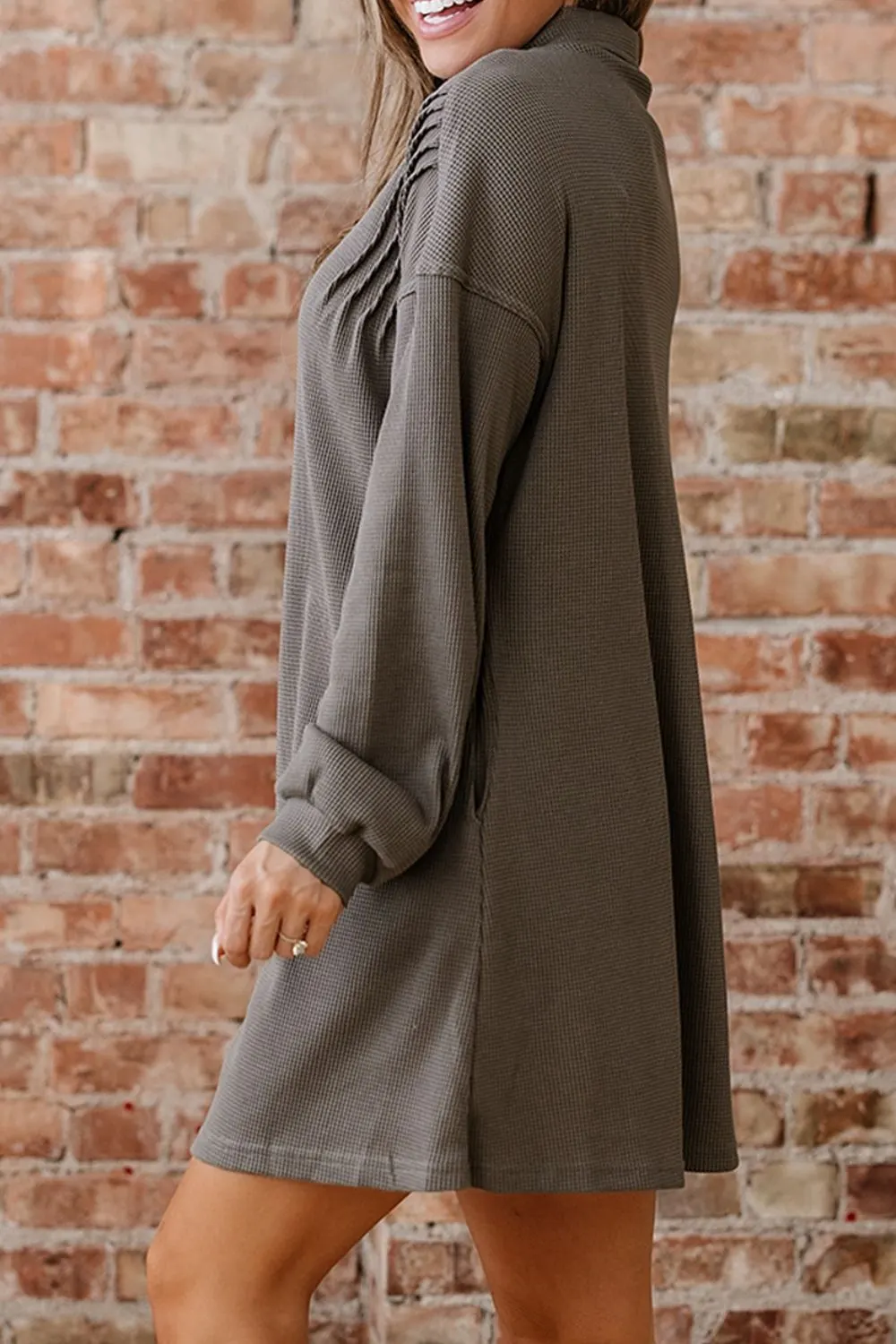 Casual Button-Down Dress with Pockets 2